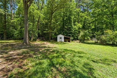 Welcome to 196 Beach Drive in beautiful Hartfield, VA, where - photo 26
