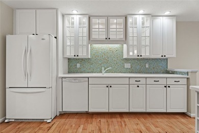 Welcome home to this beautifully maintained townhouse nestled on - photo 8