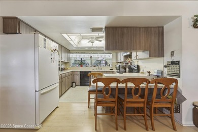 Welcome home to this beautiful 4 bedroom, 2 bath pool home in - photo 11