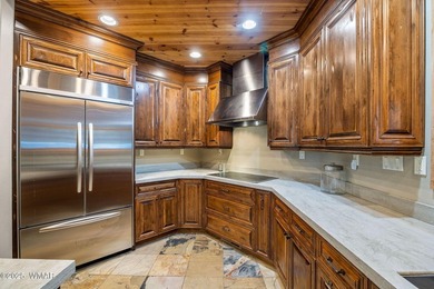 Stunning 3-Bedroom Chalet Retreat in Alpine, Arizona Presenting - photo 15