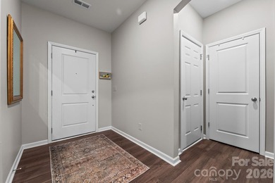 This stunning home features an open floor plan with a fantastic - photo 24