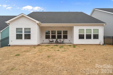 This stunning home features an open floor plan with a fantastic - photo 26