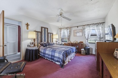 Welcome home to this beautiful 4 bedroom, 2 bath pool home in - photo 26