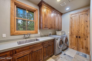 Stunning 3-Bedroom Chalet Retreat in Alpine, Arizona Presenting - photo 29