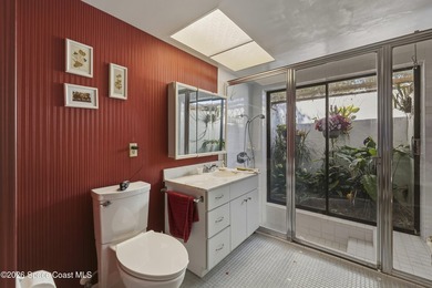 Welcome home to this beautiful 4 bedroom, 2 bath pool home in - photo 30