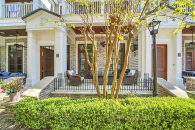 Exceptional opportunity to own in the highly sought-after Le - photo 3