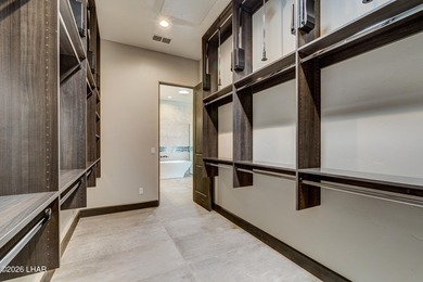 Experience elevated desert living in this beautifully crafted - photo 38