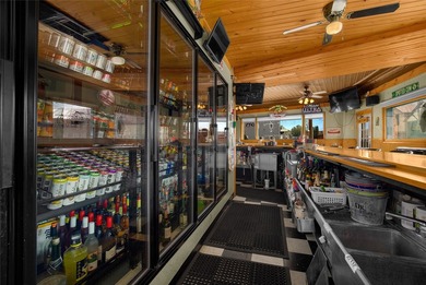 Established business located right along the Mississippi River;