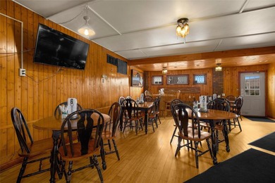 Established business located right along the Mississippi River;