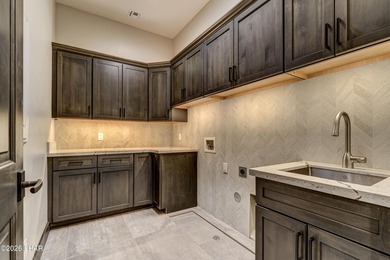 Experience elevated desert living in this beautifully crafted - photo 42