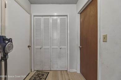 Welcome home to this beautiful 4 bedroom, 2 bath pool home in - photo 46