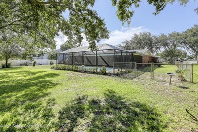 Welcome home to this beautiful 4 bedroom, 2 bath pool home in - photo 48