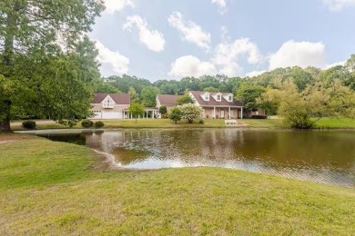 Lake Home For Sale in Southaven, Mississippi