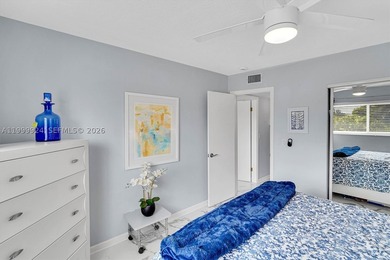 PRISTINE CONDITION and TOTALLY REMODELED unit in this IDEAL - photo 14