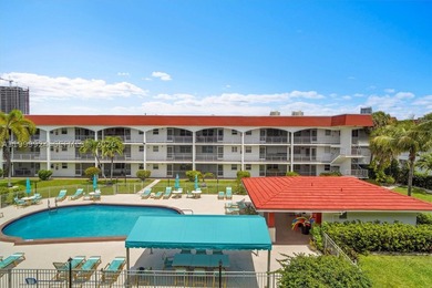 PRISTINE CONDITION and TOTALLY REMODELED unit in this IDEAL - photo 21