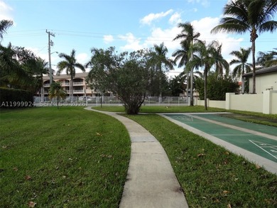 PRISTINE CONDITION and TOTALLY REMODELED unit in this IDEAL - photo 23
