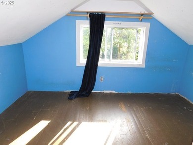 Step into the welcoming entryway, where gleaming hardwood floors - photo 26