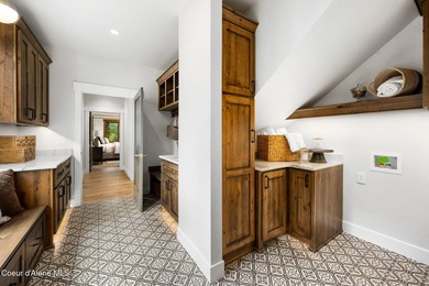 Stunning Single-Level Home with Bonus Suite in Gated Community - - photo 27