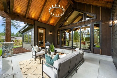 Stunning Single-Level Home with Bonus Suite in Gated Community - - photo 33