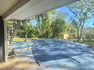Welcome to this charming 3-bedroom, 2-bathroom pool home located - photo 7