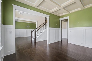 Experience luxury living in one of Laurel Canyon's most - photo 8