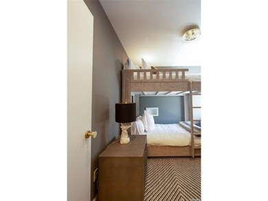 SHINNECOCK HILLS - A Private Retreat with Resort-Style - photo 15