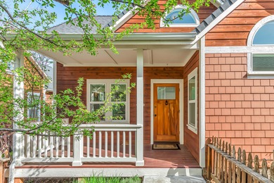 (private lake, pond, coastal) Condo For Sale in Ashland Oregon