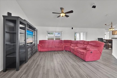 Discover the perfect combination of space, comfort, and location - photo 23