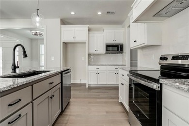 The Vivian by SMG Build CO. with an upgraded covered patio - photo 4