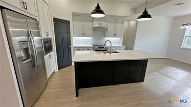 2x6 exterior walls. Hurricane Framing, Extra energy efficient!