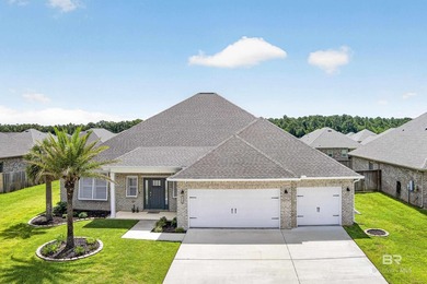 Move-in ready and beautifully maintained, this exceptional - photo 1