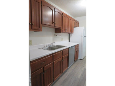 This three-story WATERFRONT townhome is an excellent investment - photo 14