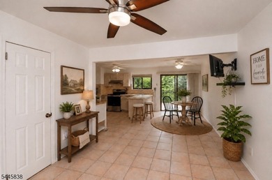 Welcome to this meticulously kept 2-bedroom townhouse complete - photo 20