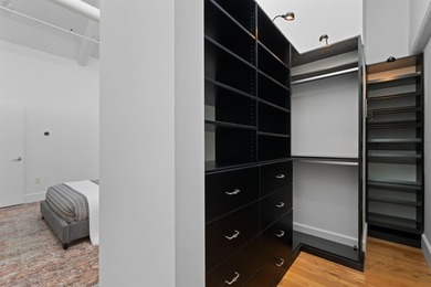 This 1,400 sq.ft. 2 bedroom, 2 bathroom duplex penthouse at - photo 21