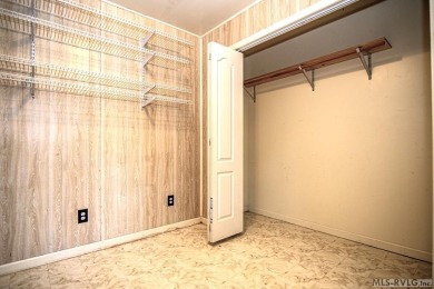 This three-story WATERFRONT townhome is an excellent investment - photo 27