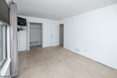 Welcome to this meticulously kept 2-bedroom townhouse complete - photo 28