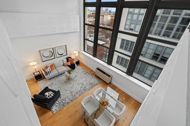 This 1,400 sq.ft. 2 bedroom, 2 bathroom duplex penthouse at - photo 29