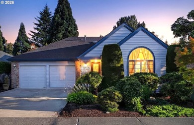 This property is situated on a premier golf course location - photo 1