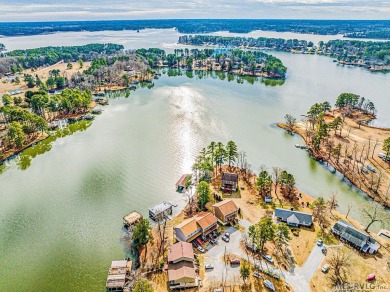 This three-story WATERFRONT townhome is an excellent investment - photo 32