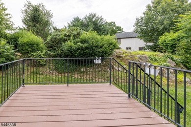 Welcome to this meticulously kept 2-bedroom townhouse complete - photo 40