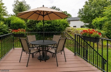 Welcome to this meticulously kept 2-bedroom townhouse complete - photo 41