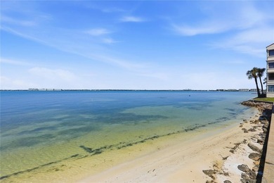 You are going to love this delightful waterfront condominium - photo 3