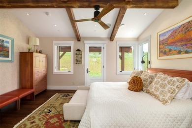 A custom-built legacy home within the gates of Marabou Ranch - photo 12