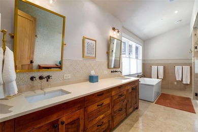 A custom-built legacy home within the gates of Marabou Ranch - photo 13