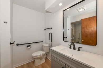 Spacious and inviting 3 bedroom, 2 bath ranch on a beautiful - photo 22