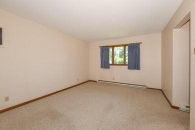 Spacious and inviting 3 bedroom, 2 bath ranch on a beautiful - photo 24