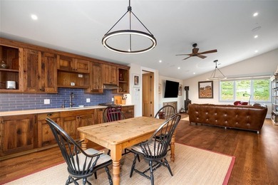 A custom-built legacy home within the gates of Marabou Ranch - photo 24