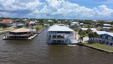 One of Horseshoe Beach's Finest.... This Luxurious 2/2 Gulf - photo 7
