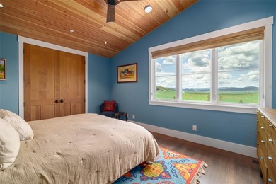 A custom-built legacy home within the gates of Marabou Ranch - photo 27