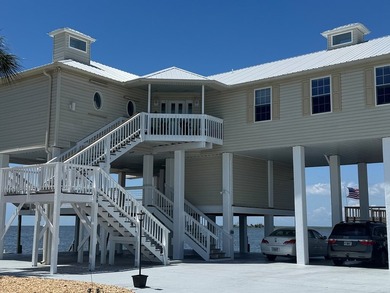 One of Horseshoe Beach's Finest.... This Luxurious 2/2 Gulf - photo 9